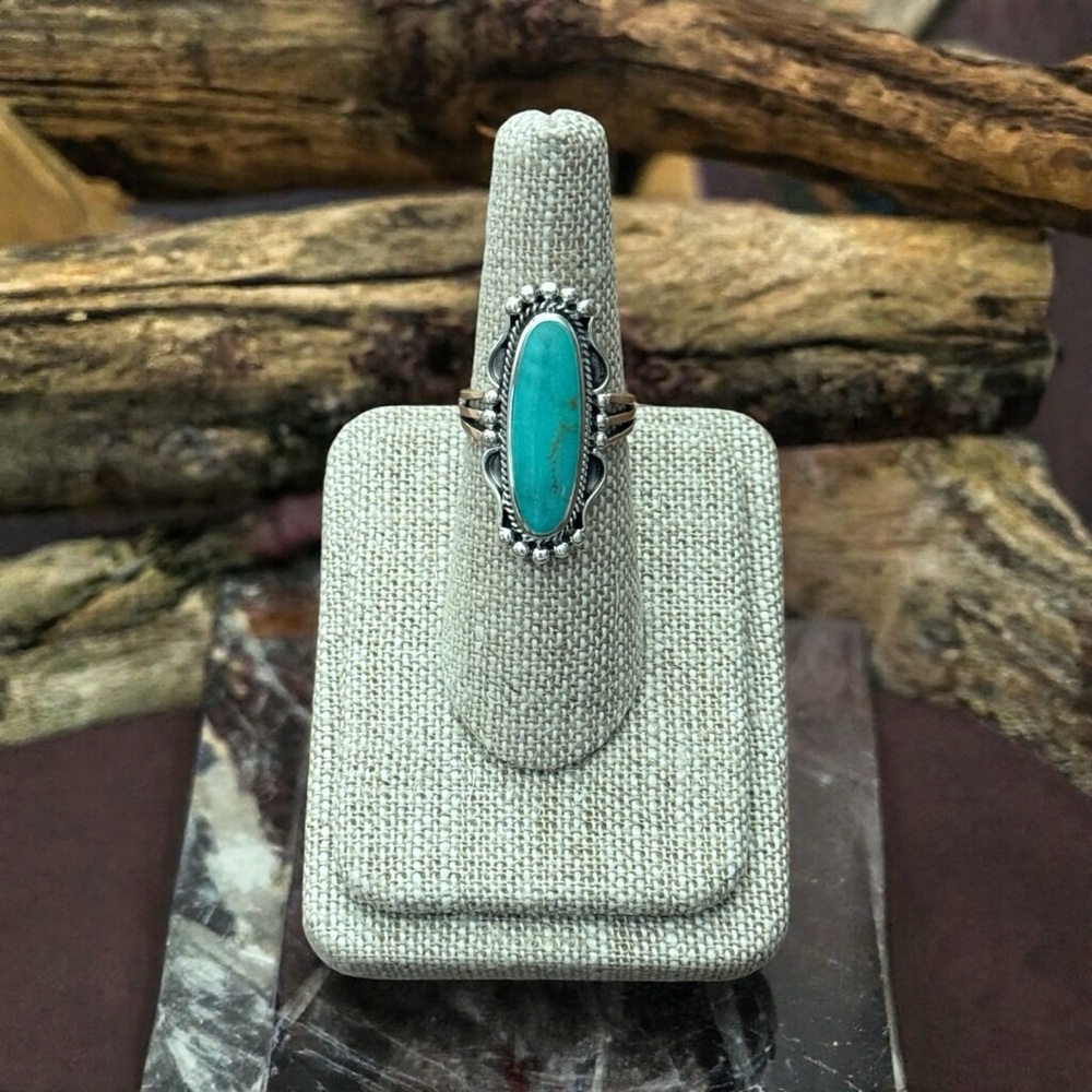 925 Sterling Silver Oval Ring with Turquoise! Sizes 6, 7, 8, 9 NEW!